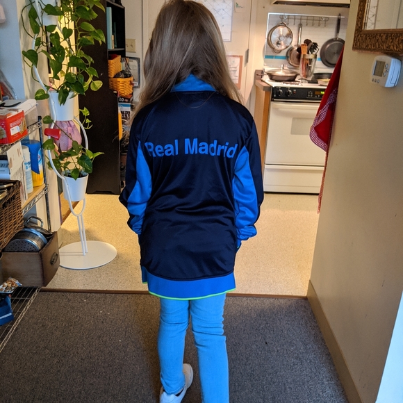 Real Madrid jacket - Picture 5 of 6